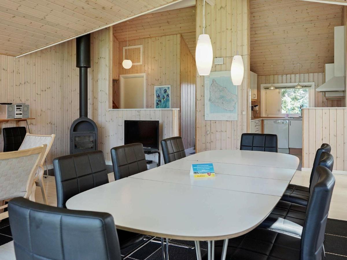 12 Person Holiday Home In Aakirkeby Vester Somarken Esterno foto