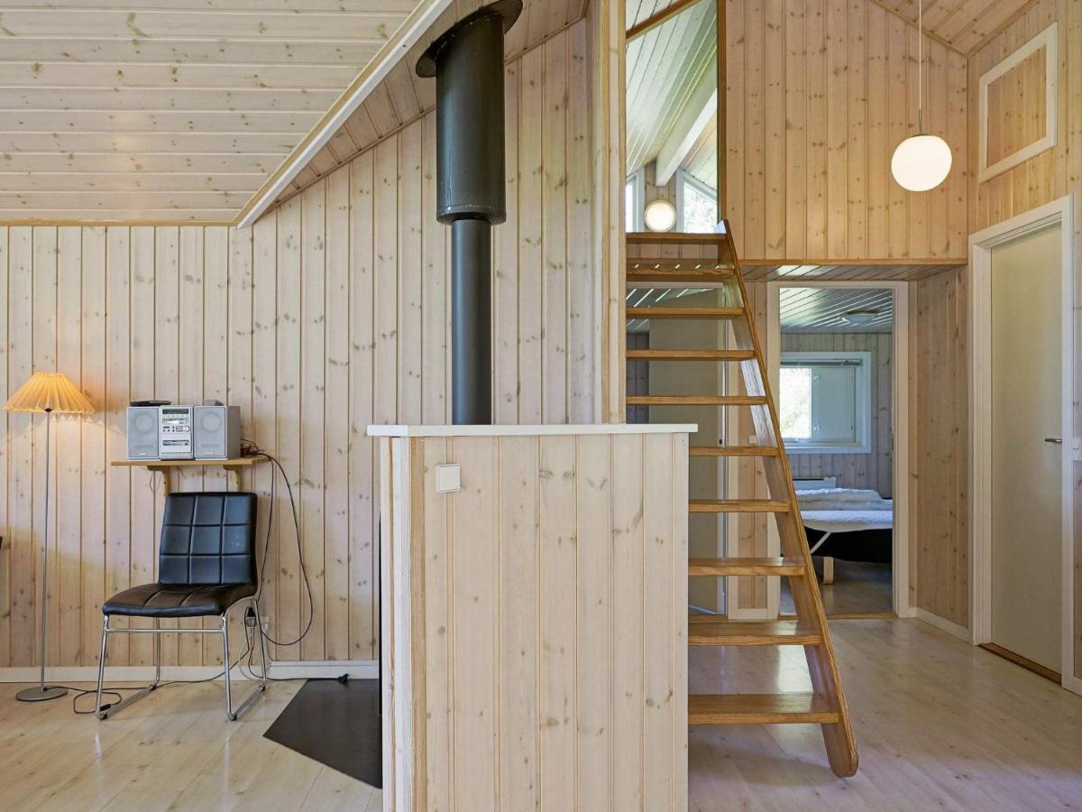 12 Person Holiday Home In Aakirkeby Vester Somarken Esterno foto