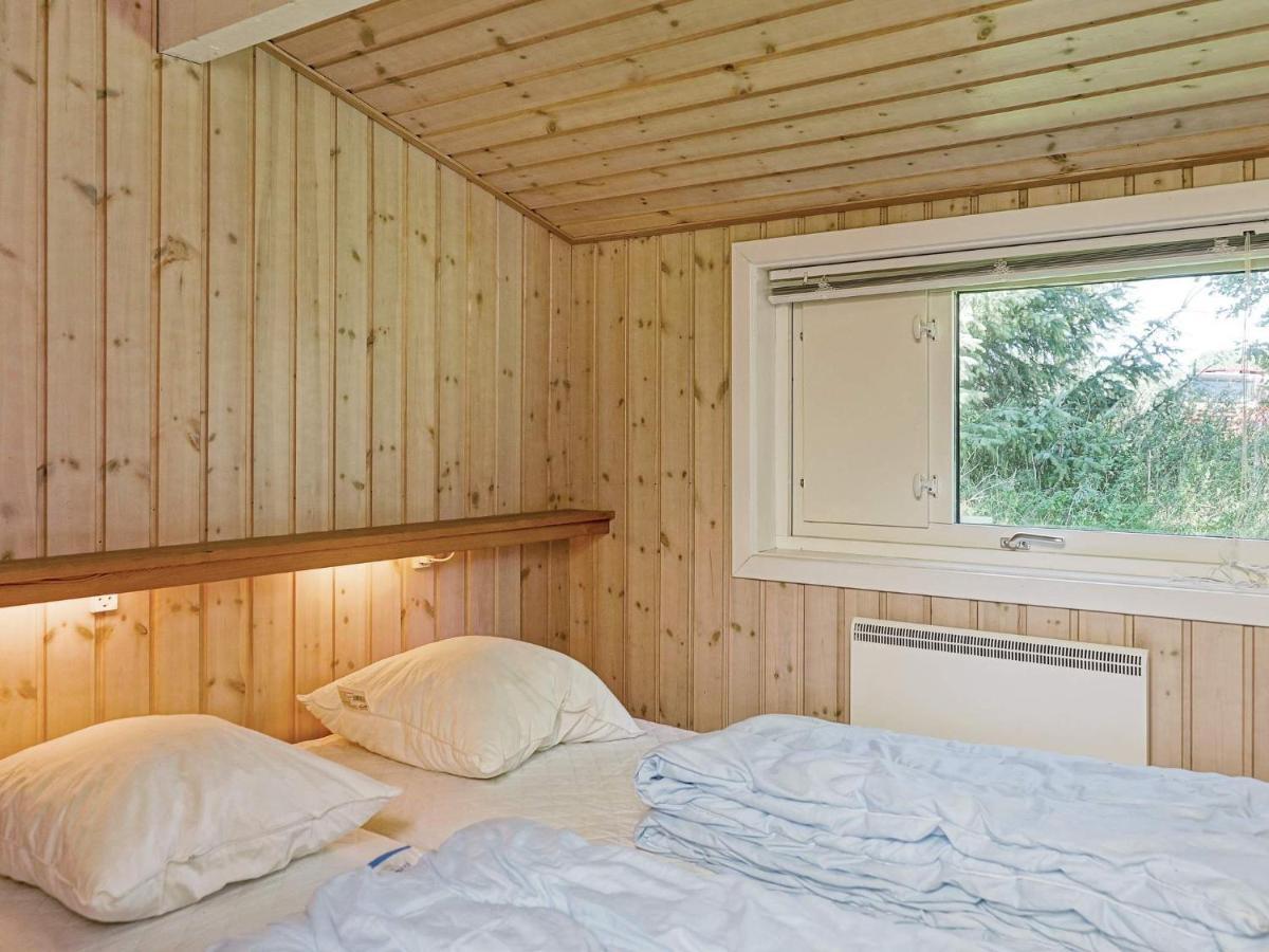 12 Person Holiday Home In Aakirkeby Vester Somarken Esterno foto