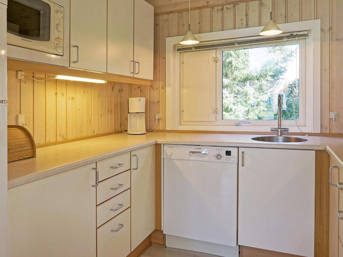 12 Person Holiday Home In Aakirkeby Vester Somarken Esterno foto